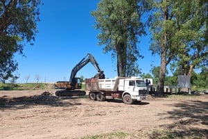 Parte de las tareas sobre la costanera sanjavierina.
