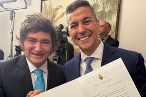 Javier Milei, presidente de Argentina, encabeza la iniciativa junto a Santiago Peña, mandatario paraguayo. Crédito: Cancillería