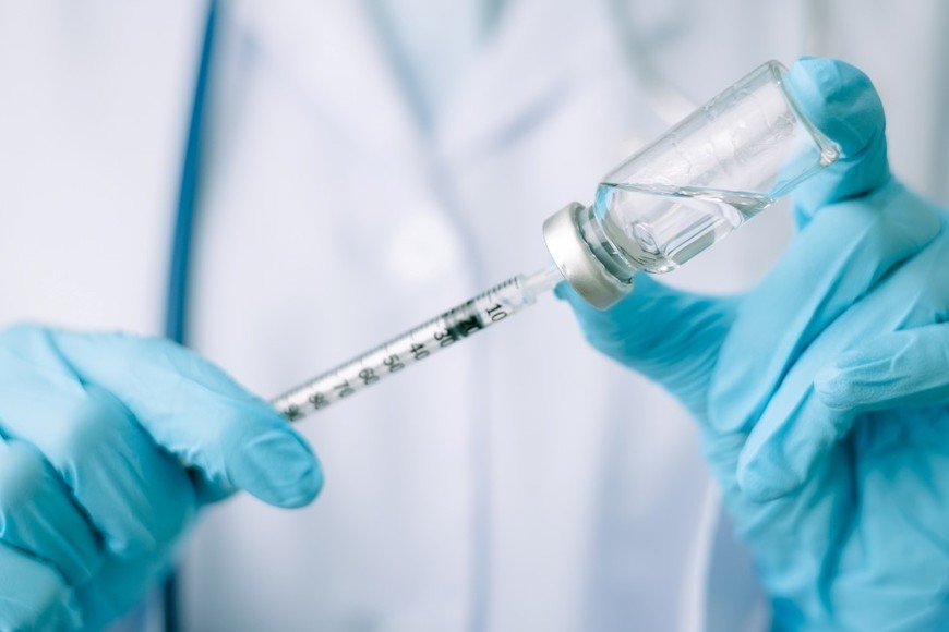 La vacuna antigripal ayuda a disminuir internaciones y cuadros severos de influenza.