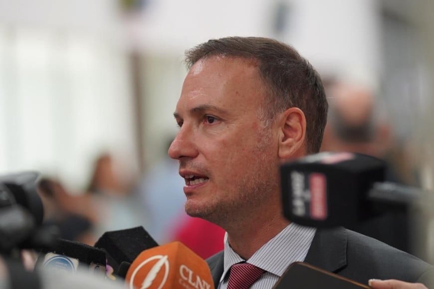 "Ya realizamos el montaje de 66 celdas de aislamiento", dijo Lisandro Enrico en Coronda.