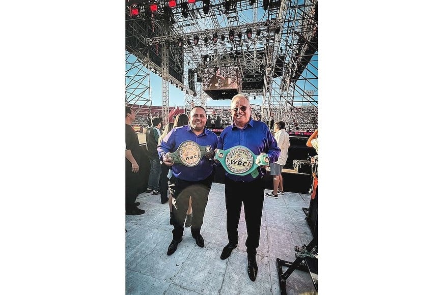 Los Palmeras acompañaron a Agustín Monzón. Fotos: El Litoral