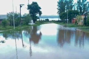 En Intiyaco, las lluvias superiores a los 100 provocaron inconvenientes en calles y viviendas.