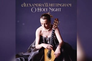 El arte de tapa refleja a Whittingham con un look clásico y festivo, diferente del estilo Jane Birkin de la portada de “Letters from Paris”. Foto: Gentileza Decca Classics