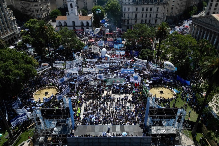 A drone view shows demonstrators attending a protest organised by Argentina's General Confederation of Labor (CGT) against the government's proposed labour law reform, at Plaza de Mayo in Buenos Aires, Argentina, December 18, 2025. REUTERS/Tomas Cuesta