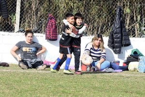 Toda la felicidad y junto a la familia. El festejo que no puede faltar. Foto: Guillermo Di Salvatore