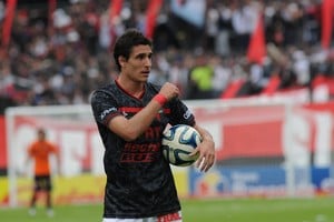 Callejo, ex sabalero, con la rojinegra en 2014. Foto: Mauricio Garín