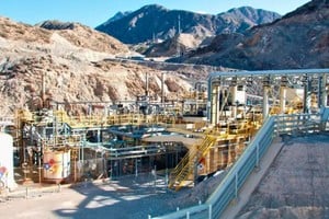 El campamento de la Mina Gualcamayo, un importante yacimiento minero de oro y plata en Argentina.