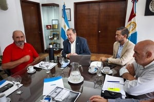 El encuentro se desarrolló en la sala de Intendencia de Santa Fe.

MCSF.