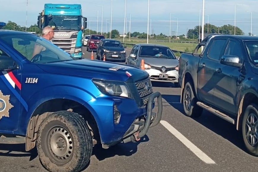 Parte del operativo montado por la policía santafesina y personal de tránsito.