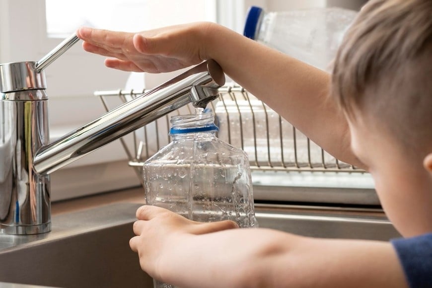 Aguas Santafesinas reforzó el pedido de uso responsable del agua ante las altas temperaturas.