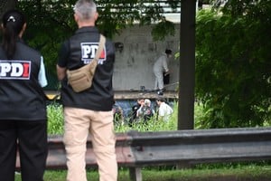 Parte del operativo posterior al encuentro del cuerpo. Crédito: Flavio Raina