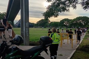 Operativos de seguridad y control se desplegaron durante la madrugada en distintos puntos de Santa Fe.