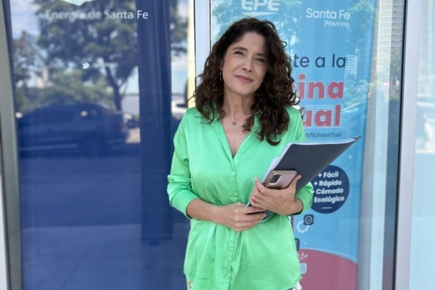 Paula Mitre en gestiones ante la EPE para mejoras en Vera