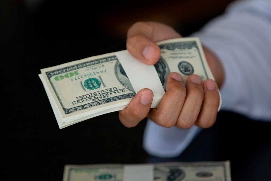 $1.423, el precio del dólar oficial estimado por el Presupuesto.
