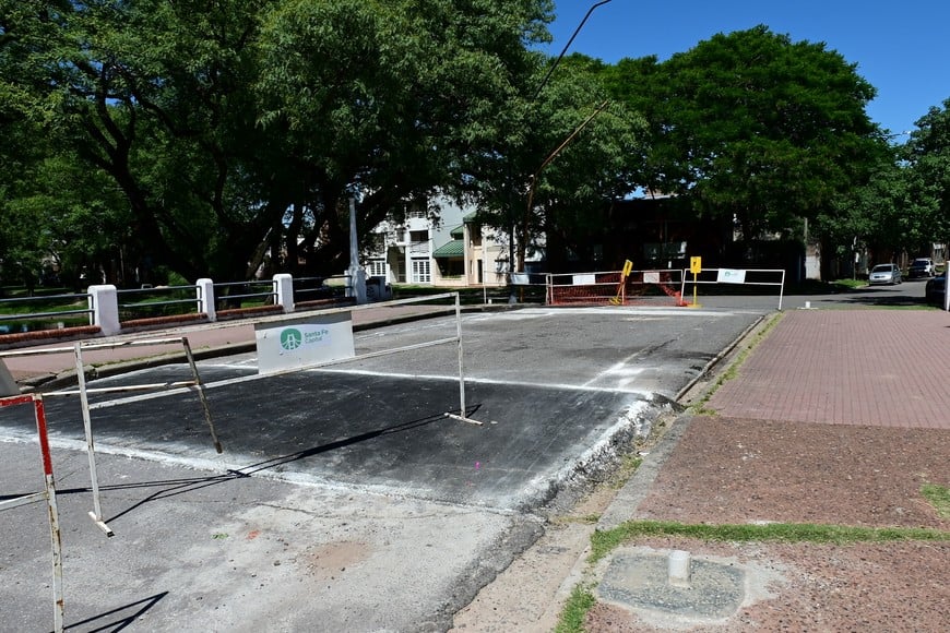 Pavimento restituido sobre el puente. Flavio Raina.