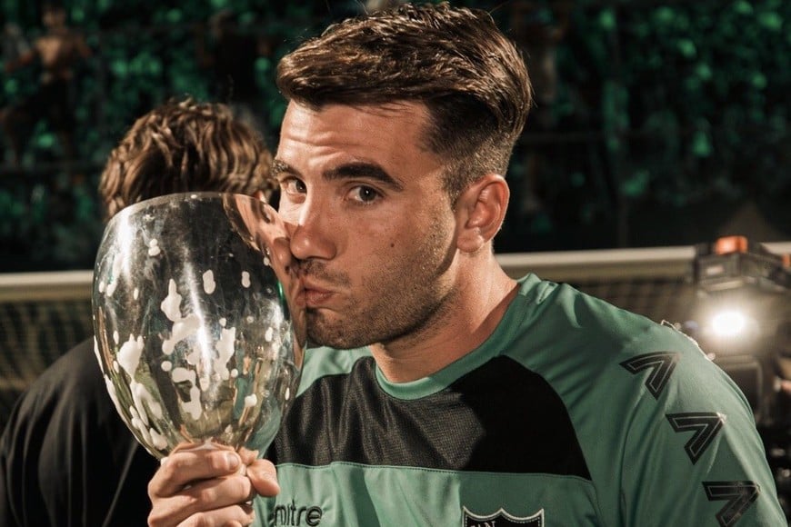 Fernández ya sabe lo que es conseguir el ascenso a la Liga Profesional