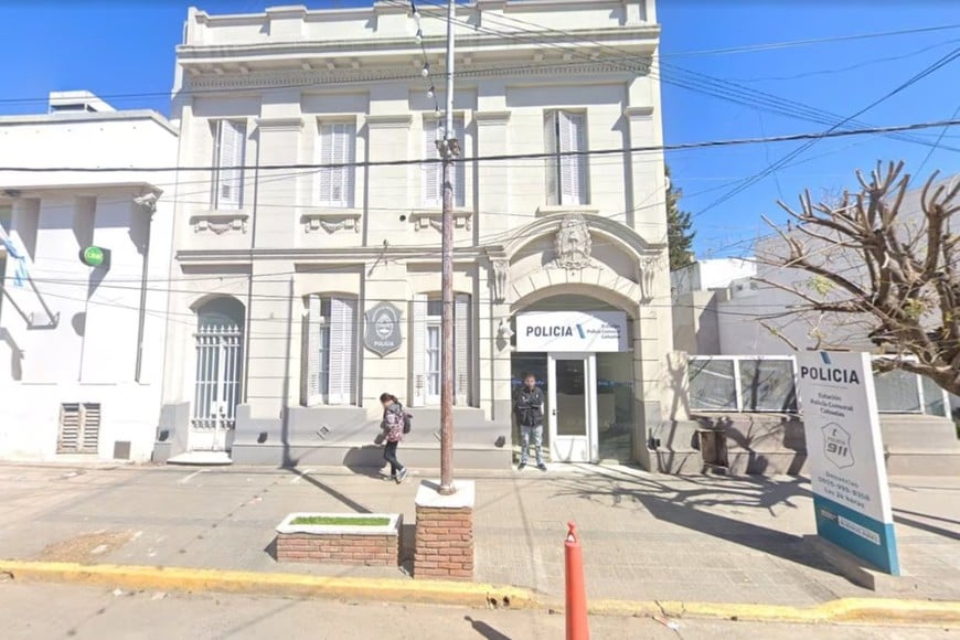 El comisario inició un sumario administrativo.