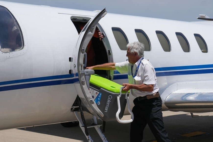 El aeropuerto de Rosario volvió a operar con un vuelo sanitario clave para un trasplante