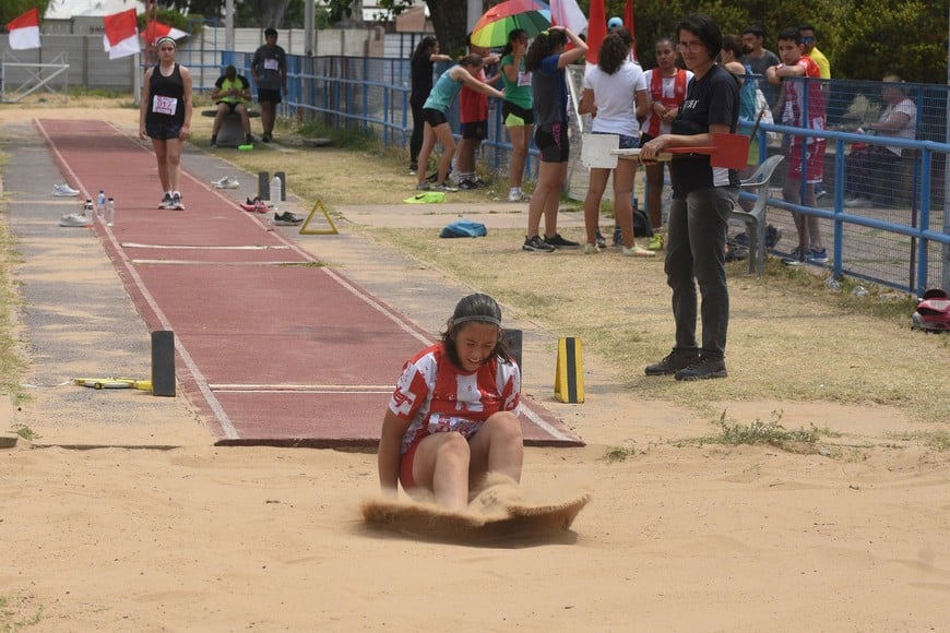 La práctica regular fortalece el vínculo entre deporte y bienestar.