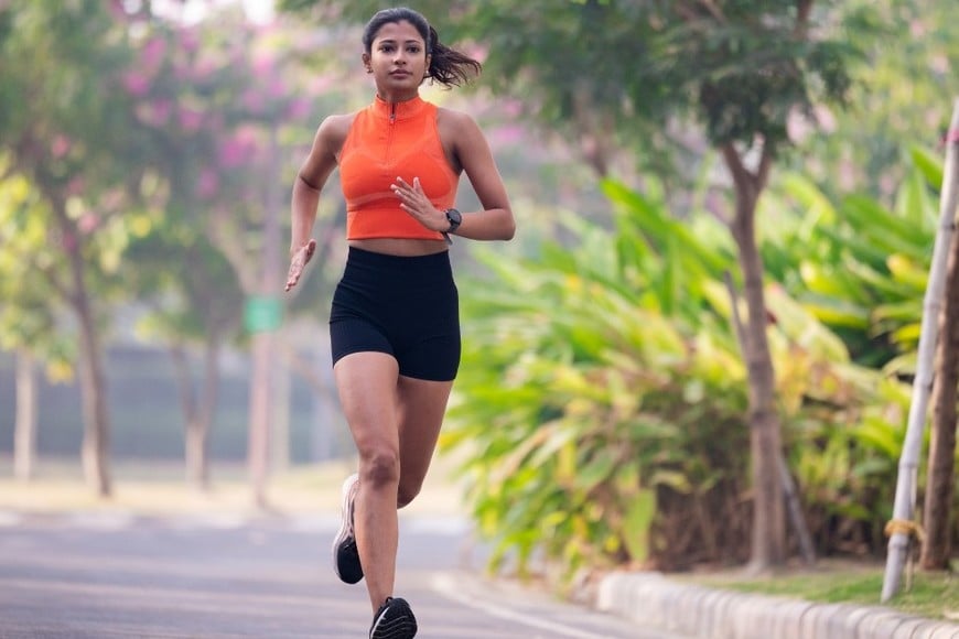 La vibración puede modificar las señales que viajan desde los músculos hacia el cerebro.