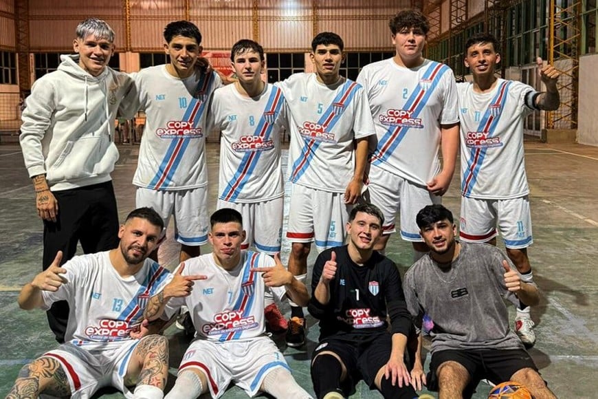 Dos Banderas, campeón del Clausura de Futsal. Foto: Manuel Fabatía