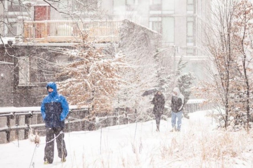 Se anticipan fuertes vientos y nevadas en los Grandes Lagos y hasta Nueva York.