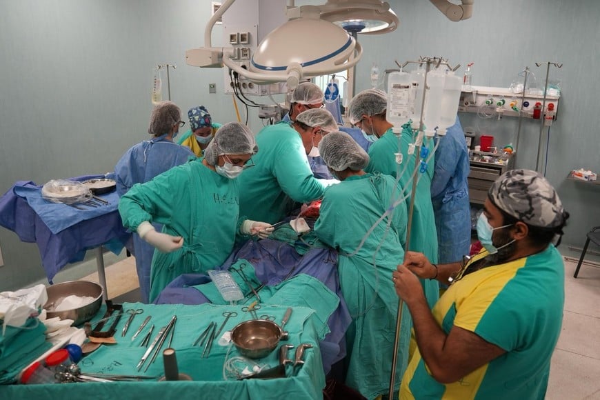 El aeropuerto de Rosario volvió a operar con un vuelo sanitario clave para un trasplante