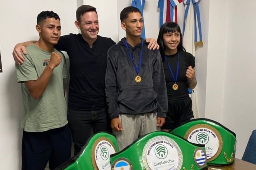 El municipio reconoció a sus deportistas.