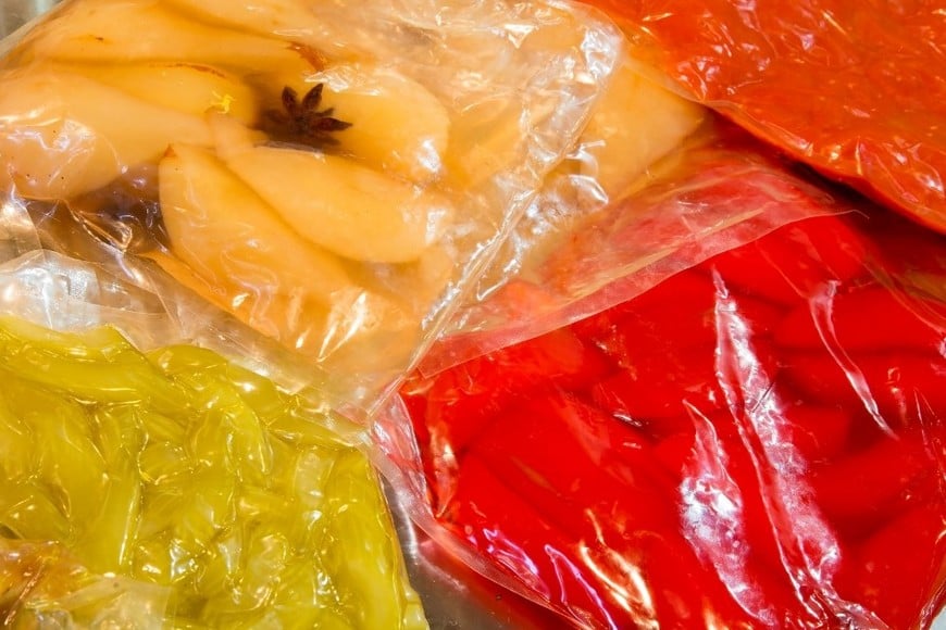 Los alimentos deben transportarse en envases herméticos.