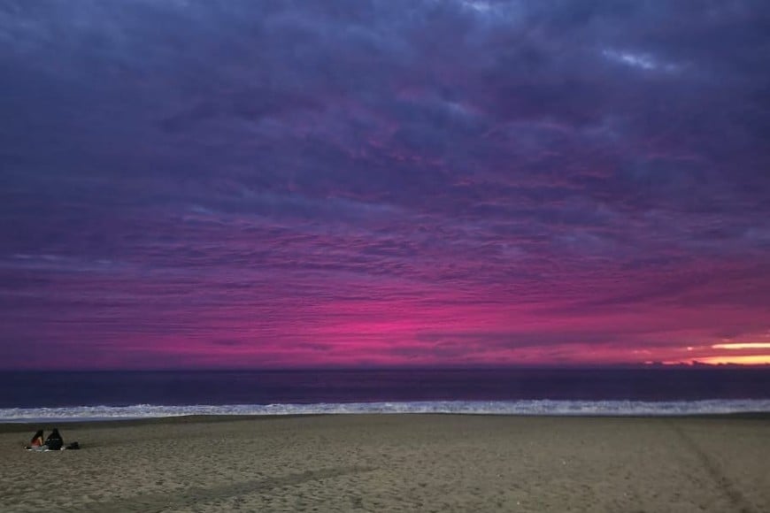 Atardecer en el océano Pacífico. Luka Cherep Frois.