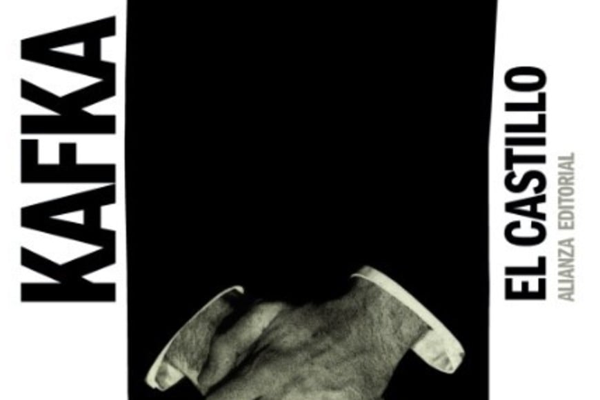 Portada de la novela de Franz Kafka aquí descripta. La obra de este gran referente de la literatura de todos los tiempos invoca una permanente relectura.