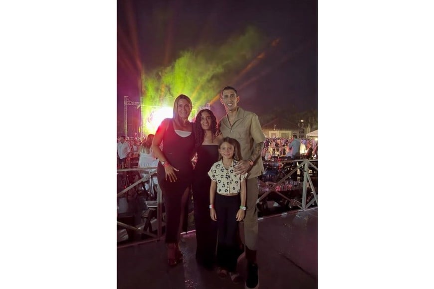 Ángel Di María publicó su “Feliz 2026” con un deseo de salud y amor.