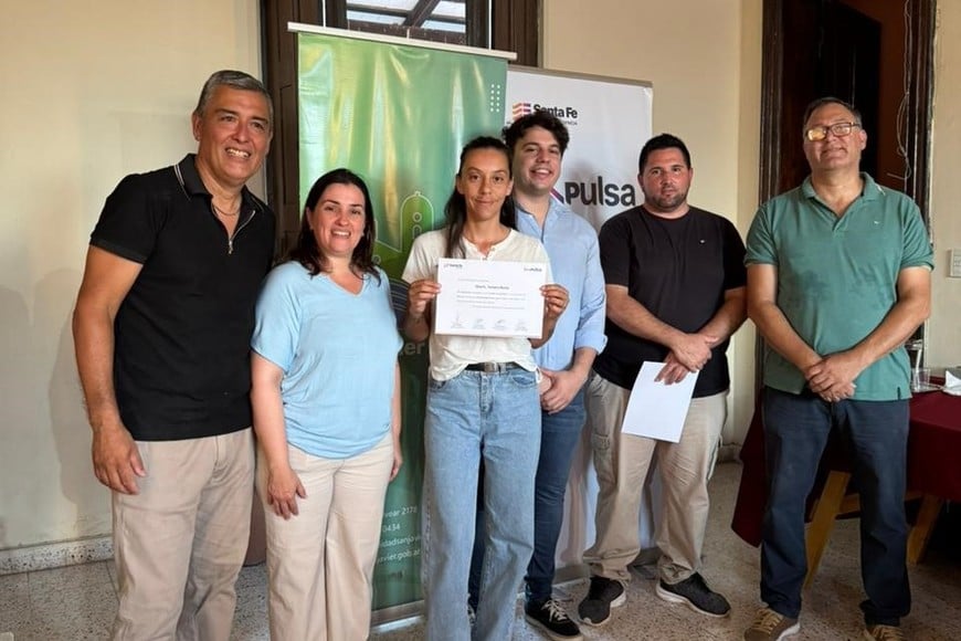 San Javier apuesta a la formación laboral con la entrega de certificados en carpintería