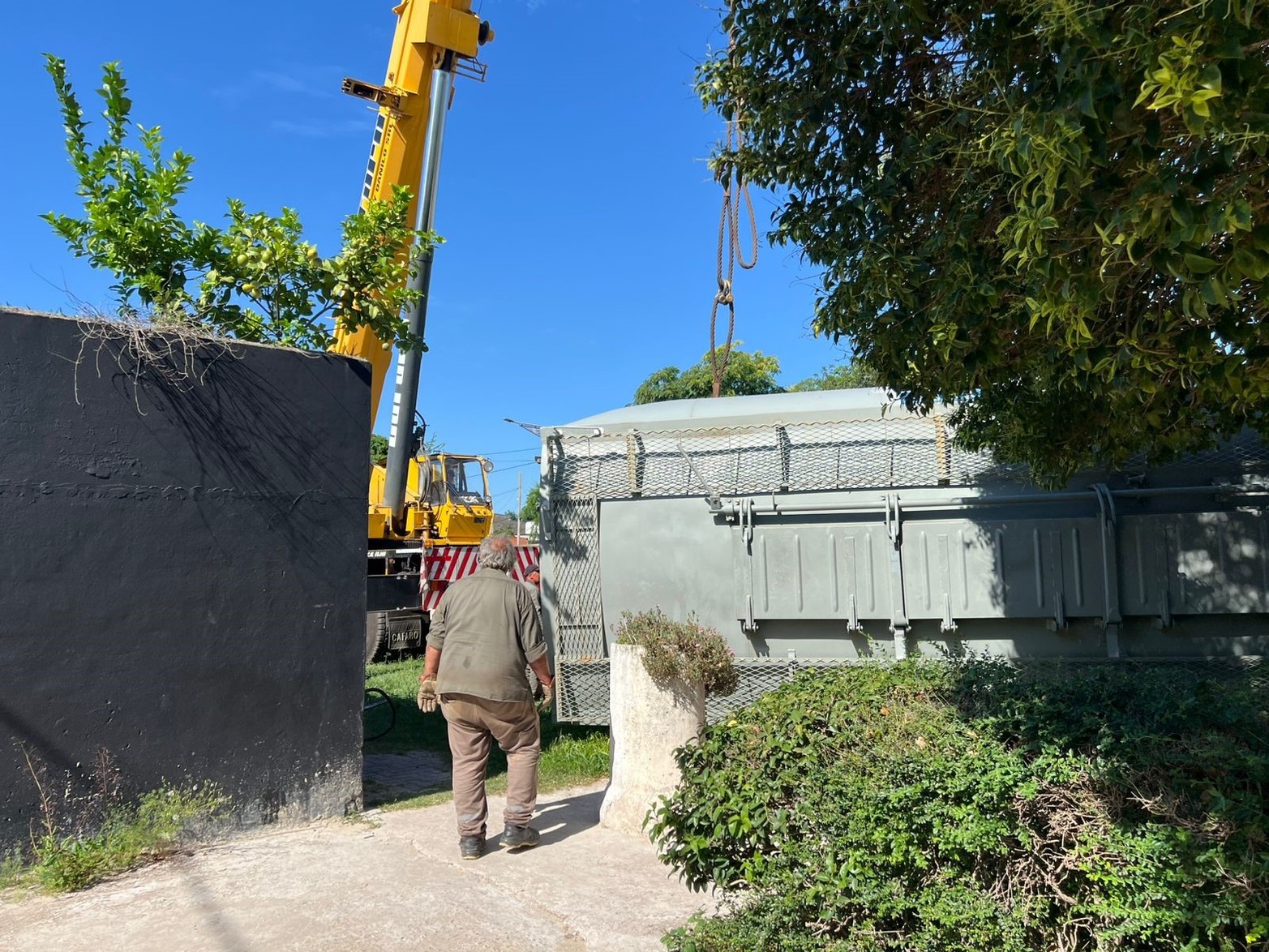 A 13 días del descarrilamiento en barrio Sargento Cabral, arrancó la remoción de los vagones del Belgrano Cargas. Foto: El Litoral