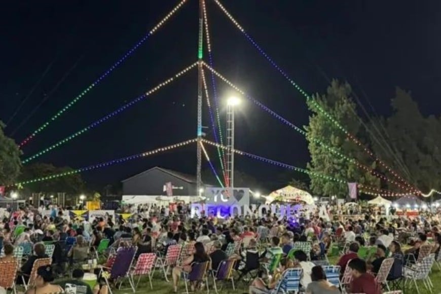 Reconquista: con la presencia del gobernador Pullaro comenzó Festival del Jaaukanigás