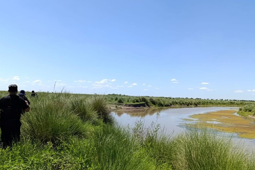 Las tareas de búsqueda comenzaron el viernes y fueron retomadas este sábado. Foto: El Litoral