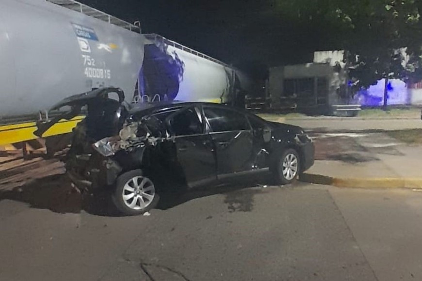 choque auto tren galicia gral paz