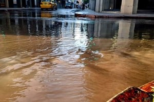 La situación transformó al microcentro en un verdadero río