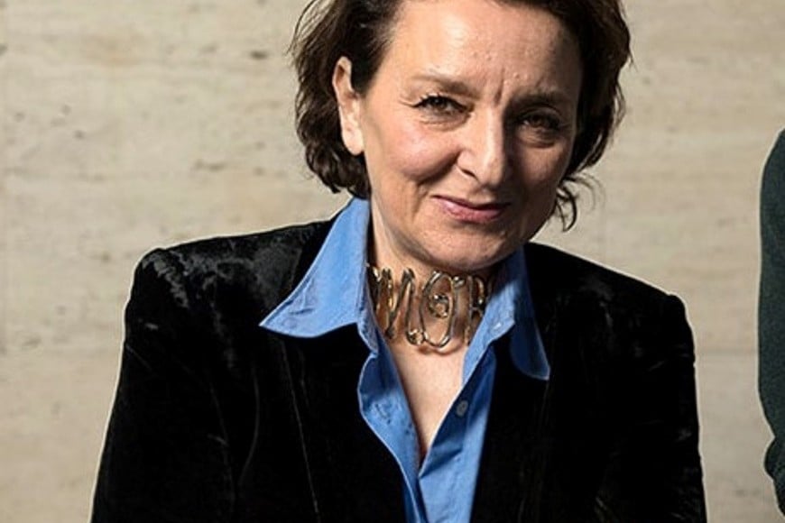 Eva Illouz, socióloga y escritora franco-israelí de origen marroquí y orientación marxista. Se especializa en historia de la vida emocional, teoría crítica aplicada al arte y a la cultura popular.