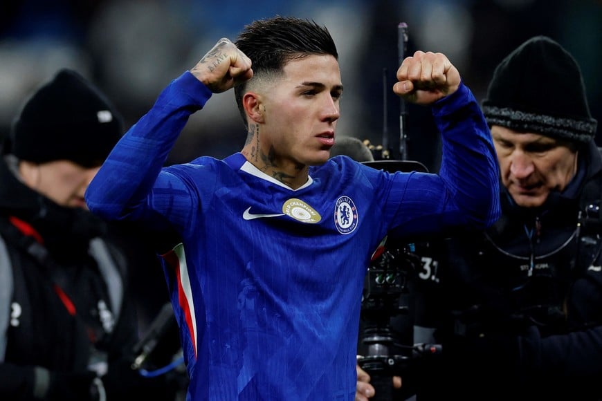 Soccer Football - Premier League - Manchester City v Chelsea - Etihad Stadium, Manchester, Britain - January 4, 2026
Chelsea's Enzo Fernandez after the match Action Images via Reuters/Jason Cairnduff EDITORIAL USE ONLY. NO USE WITH UNAUTHORIZED AUDIO, VIDEO, DATA, FIXTURE LISTS, CLUB/LEAGUE LOGOS OR 'LIVE' SERVICES. ONLINE IN-MATCH USE LIMITED TO 120 IMAGES, NO VIDEO EMULATION. NO USE IN BETTING, GAMES OR SINGLE CLUB/LEAGUE/PLAYER PUBLICATIONS. PLEASE CONTACT YOUR ACCOUNT REPRESENTATIVE FOR FURTHER DETAILS..