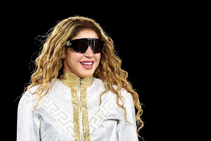 Colombian singer Shakira performs during her 'Las Mujeres Ya No Lloran World Tour' concert at Jose Amalfitani stadium, in Buenos Aires, Argentina December 9, 2025. REUTERS/Agustin Marcarian