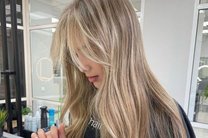 La iluminación sutil aporta brillo sin perder naturalidad.