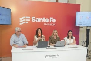 La unificación de historias clínicas, creación de estadísticas y desburocratización son algunos de los fundamentos del nuevo sistema presentado en Casa de Gobierno.  Foto: Guillermo Di Salvatore