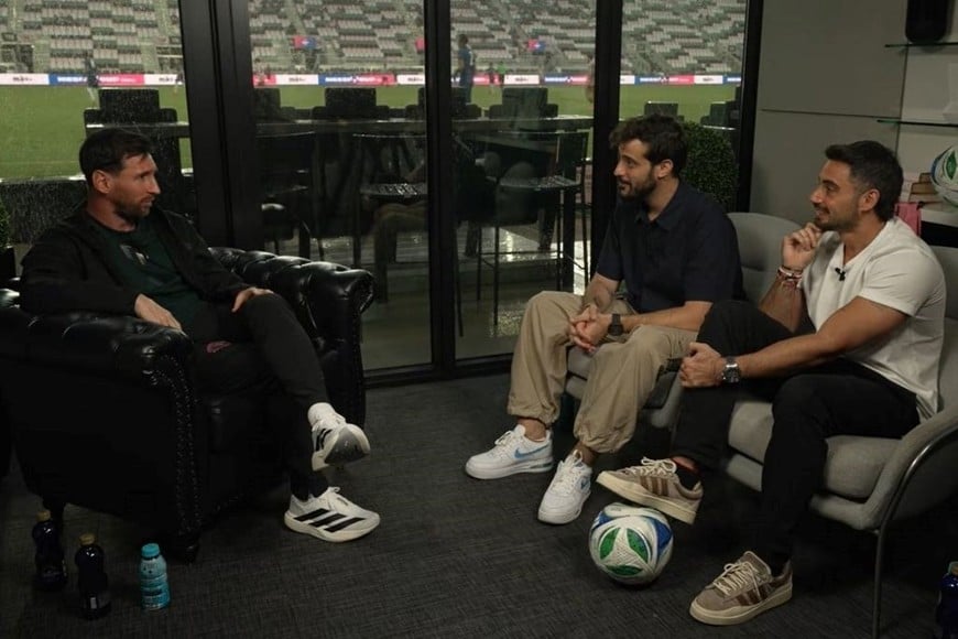 Messi íntimo en una especial entrevista para Luzu TV.