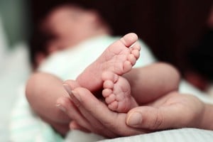 La tasa de mortalidad infantil se ubicó en 10 defunciones por cada 1.000 nacidos vivos