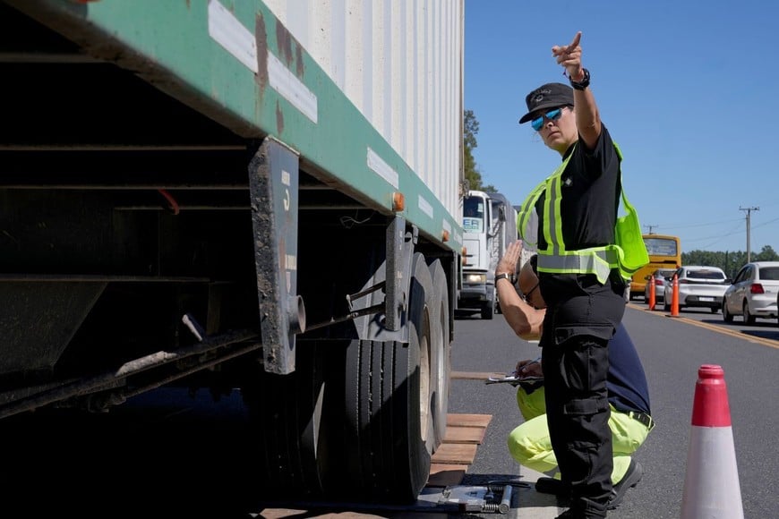 Uno de los controles móviles se realizó en el kilómetro 12 de la Ruta 21, en Pueblo Esther