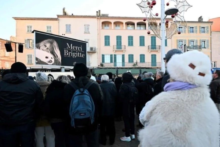 La ceremonia religiosa tuvo lugar en la iglesia Notre-Dame-de-l’Assomption.