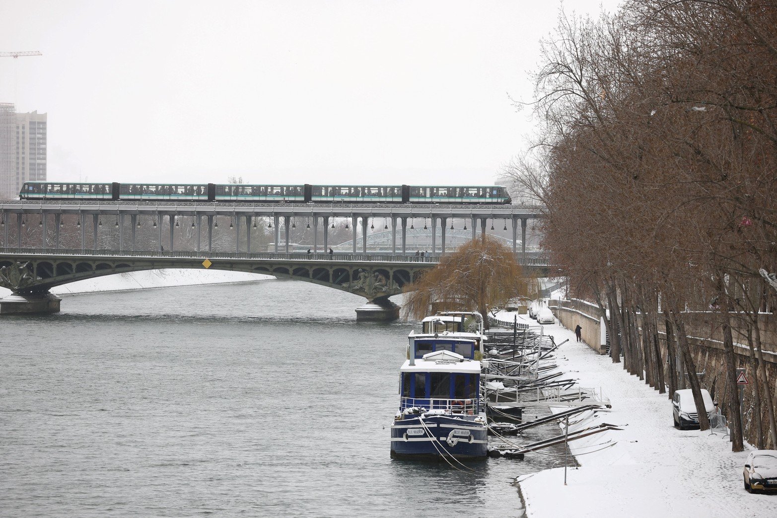 El río Senna, congelado.
