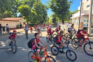 Las colonias de Casilda realizaron la bicicleteada por los Reyes Magos