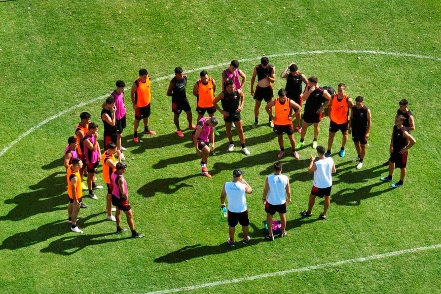 Colón entrenamiento . Foto: Fernando Nicola